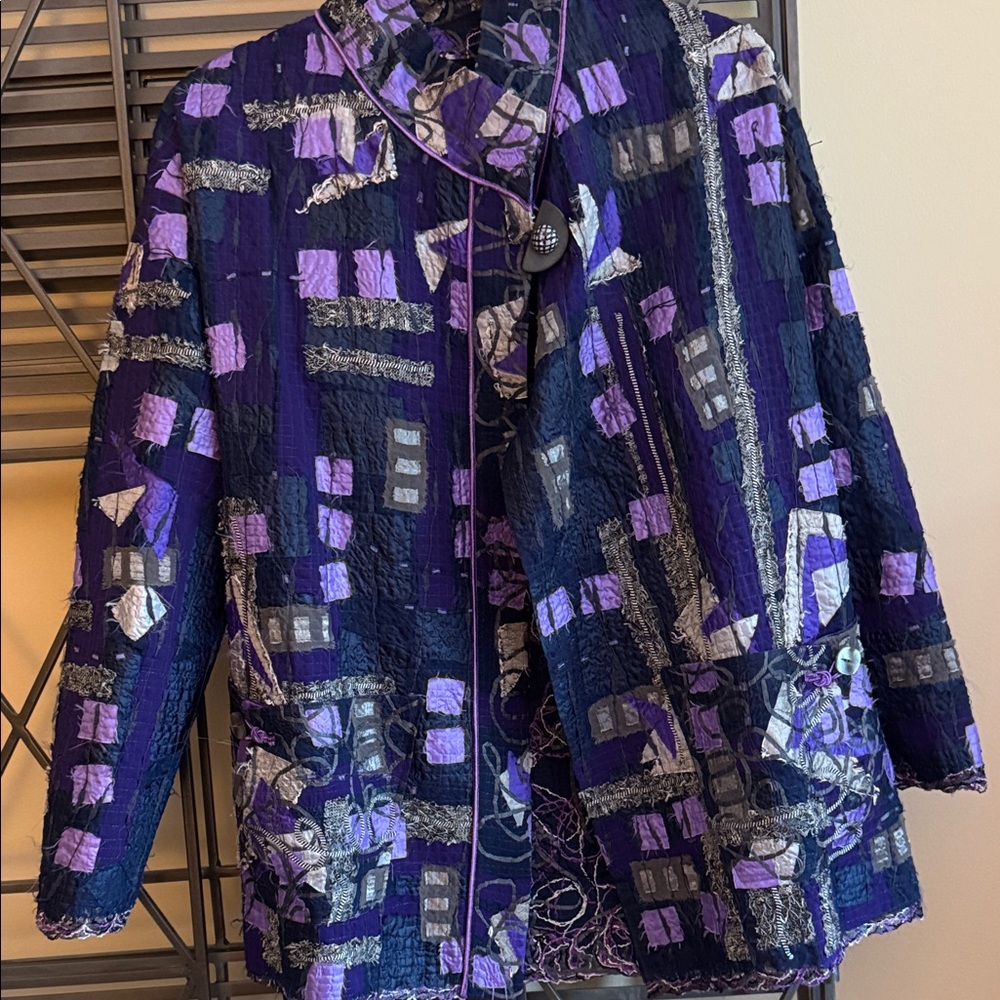 Chic Women's Patterned Blazer in Purple and Black